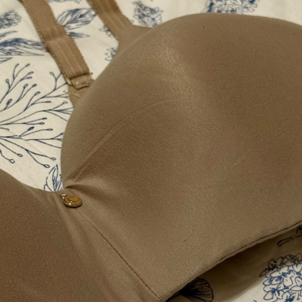 Chantelle Elegant Tan Women's Seamless Tshirt Bra